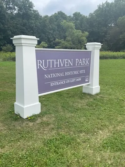 Monument Signs Photo